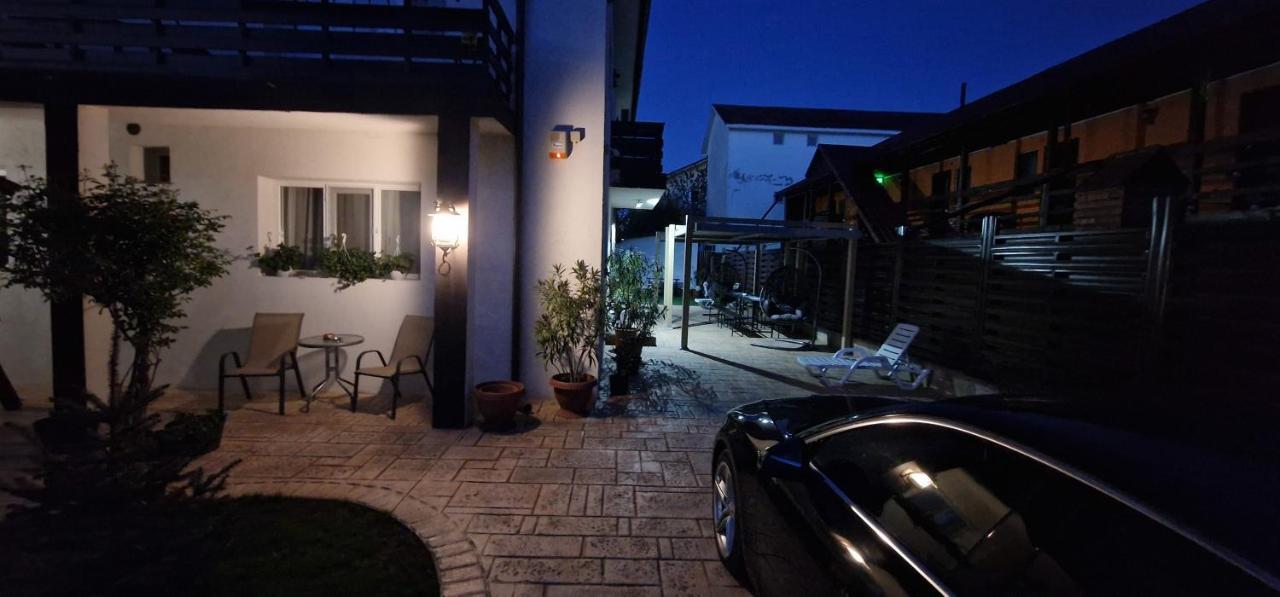 Casa Sebastian Hotel คอสติเนช ภายนอก รูปภาพ